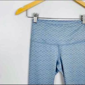 Z by Zella High Waist 7/8 Leggings Blue Fog Fuzzy Foulard Print